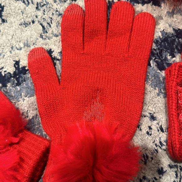 Disney Beanie and Gloves - Picture 3 of 3